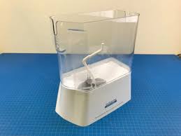WP2198573 / 225580 Whirlpool Ice Bucket Assembly